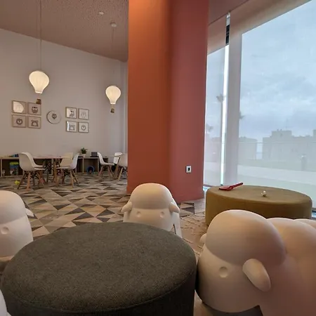 아파트 Sunset Cliffs Sea & Art 베니돔